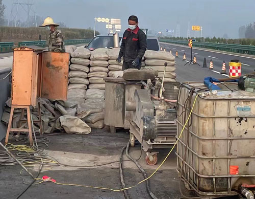 高邑高速路病害处理